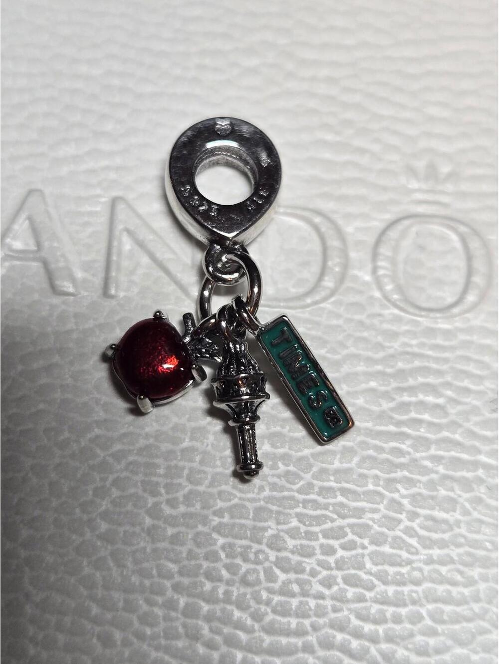 Pandora charm s925 ale travel new york